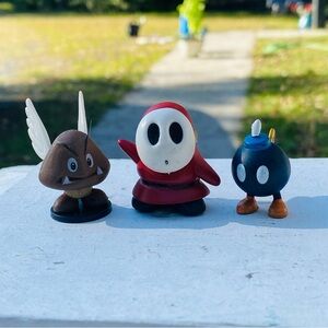 Lot of 3 Shy Guy Mini Figures 2007 Nintendo Super Mario Bros 1.5" Cake Toppers